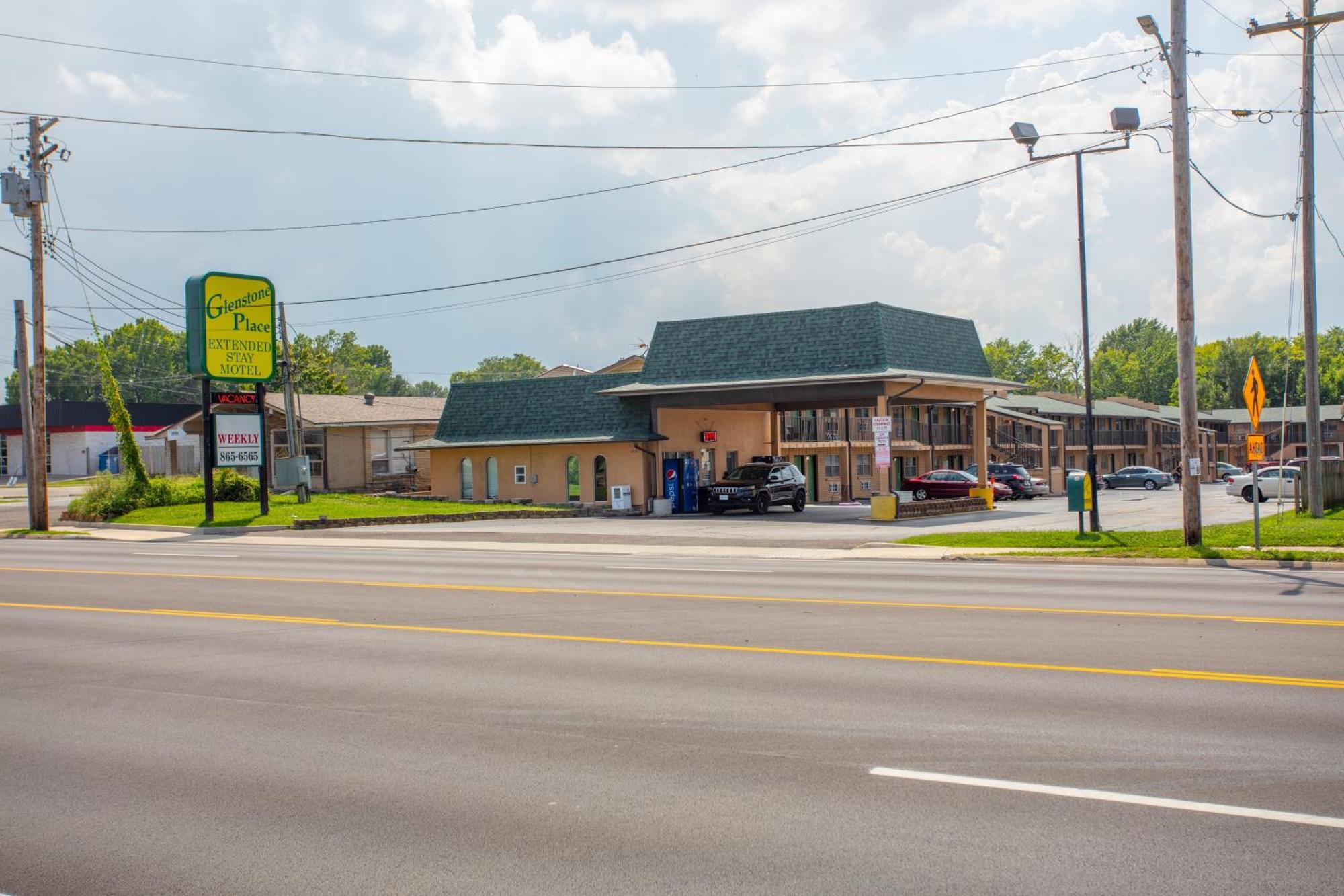 Glenstone Place Extended Stay Motel Спрингфийлд Екстериор снимка