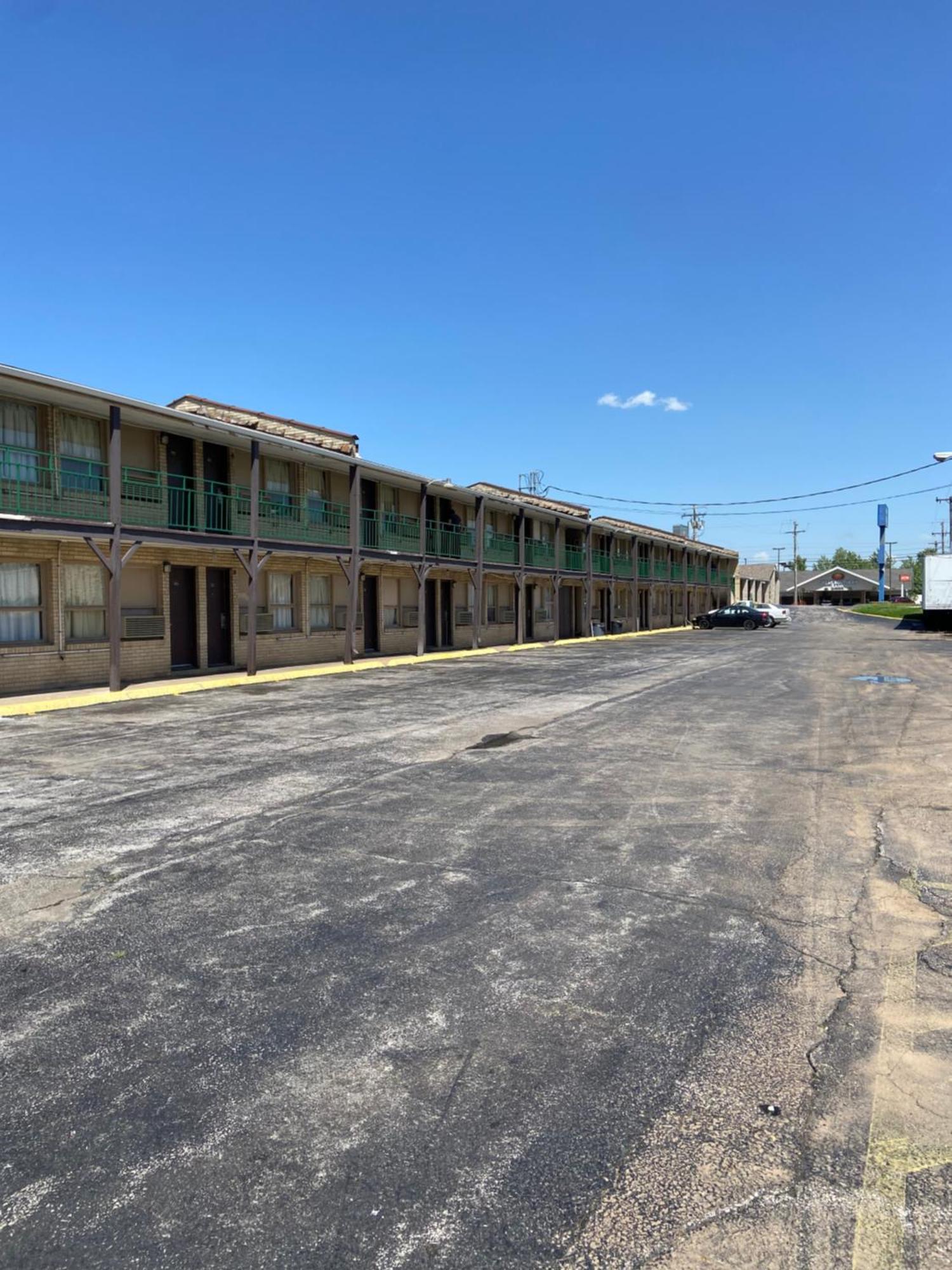 Glenstone Place Extended Stay Motel Спрингфийлд Екстериор снимка