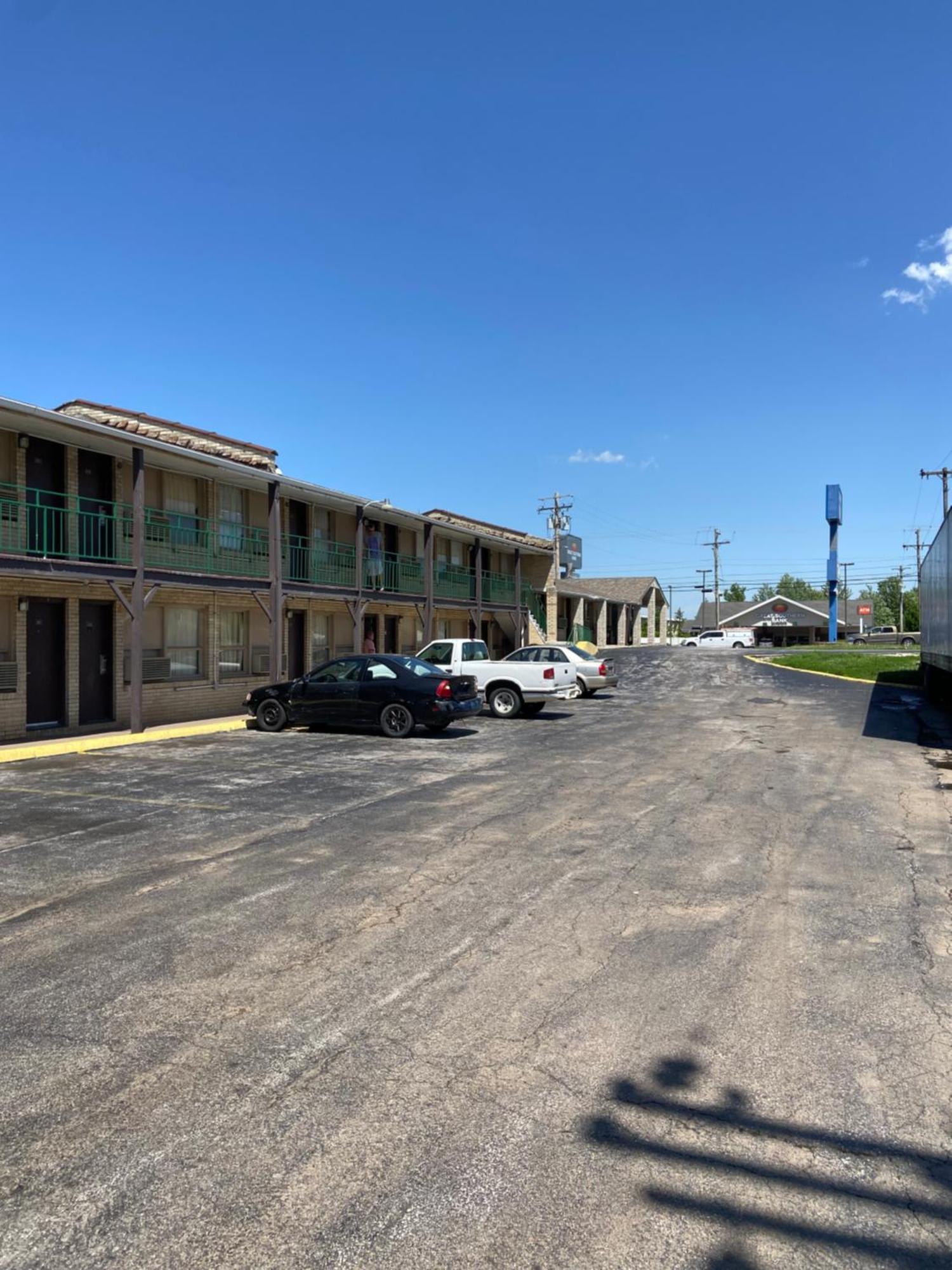 Glenstone Place Extended Stay Motel Спрингфийлд Екстериор снимка